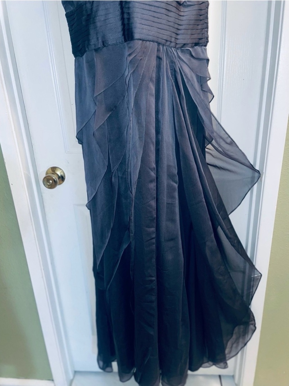 Adrianna Papell Iridescent Chiffon Tiered Ruffle Maxi Gown Charcoal Gray 14 - Picture 3 of 9